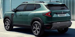 Renault Duster  कीमत, वेरिएंट और R Pass के फायदे